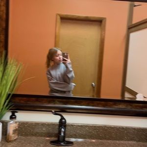 Meet your Posher, Caitlin